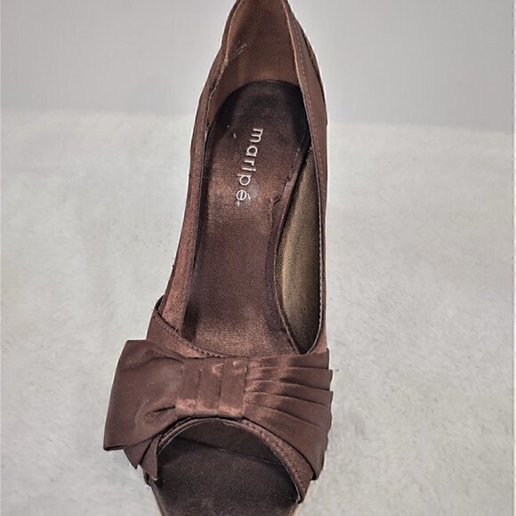 Maripe "Jezebel" Brown Pleated Fabric Heels w/ Bow-Bridal / Formal - Size 6.5 - Picture 9 of 14